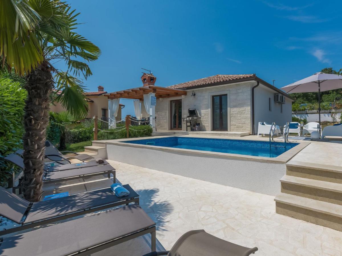 Holiday Home Villa Joy By Interhome Novigrad Istria 外观 照片