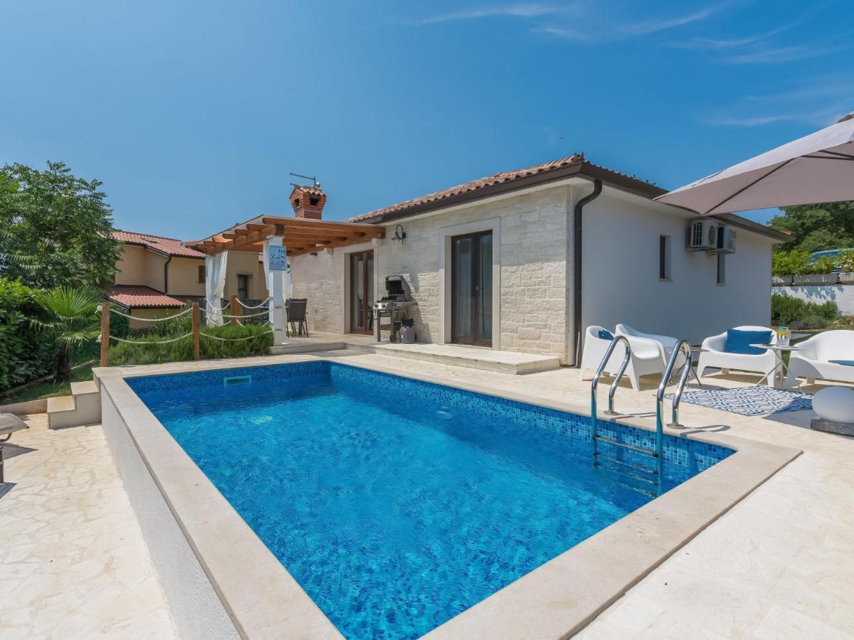 Holiday Home Villa Joy By Interhome Novigrad Istria 外观 照片