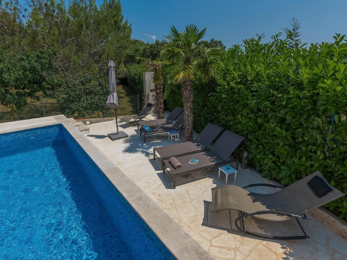 Holiday Home Villa Joy By Interhome Novigrad Istria 外观 照片